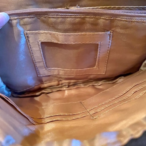 💥Multi Sac Crossbody💥 NWOT - Picture 13 of 16